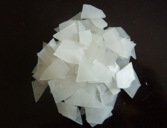 Flake aluminum sulfate